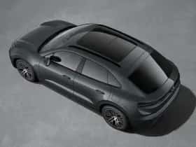 Porsche Macan (2025) thumbnail 4