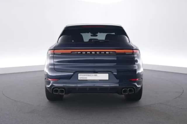 Porsche Cayenne (2024) thumbnail 4