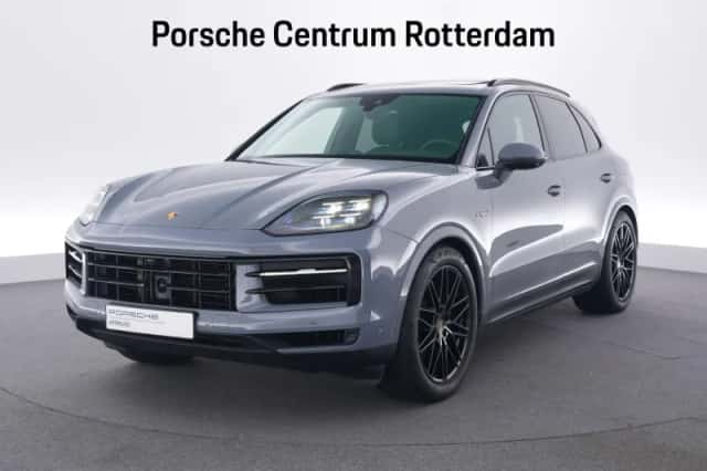 Porsche Cayenne (2024) thumbnail 1
