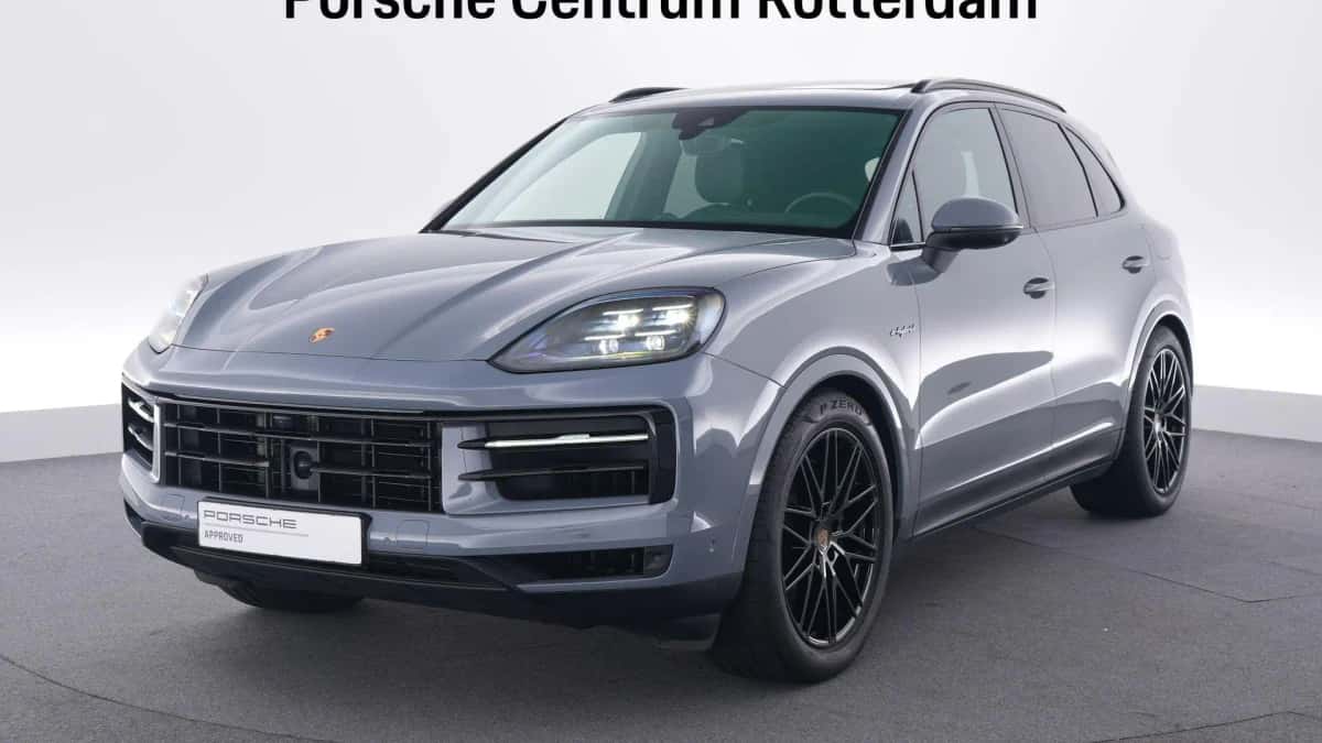 Porsche Cayenne (2024) — foto 1