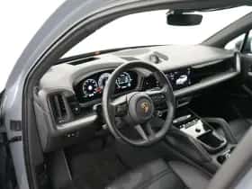 Porsche Cayenne (2024) thumbnail 13