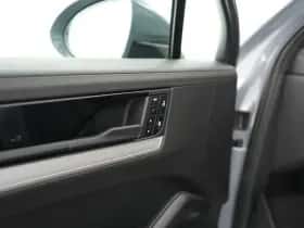 Porsche Cayenne (2024) thumbnail 14
