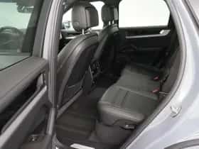 Porsche Cayenne (2024) thumbnail 32