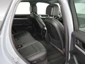 Porsche Cayenne (2024) thumbnail 35