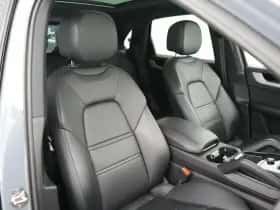 Porsche Cayenne (2024) thumbnail 36