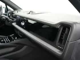 Porsche Cayenne (2024) thumbnail 39