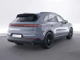 Porsche Cayenne (2024) thumbnail 5