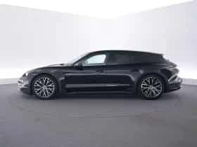 Porsche Taycan (2023) thumbnail 2