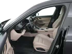 Porsche Taycan (2023) thumbnail 12