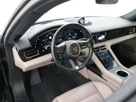Porsche Taycan (2023) thumbnail 13