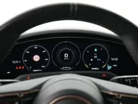 Porsche Taycan (2023) thumbnail 21