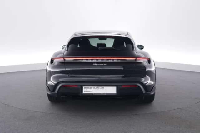 Porsche Taycan (2023) thumbnail 4