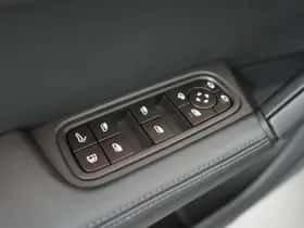 Porsche Cayenne (2026) thumbnail 15