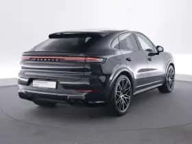 Porsche Cayenne (2026) thumbnail 5