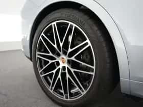 Porsche Cayenne (2025) thumbnail 40