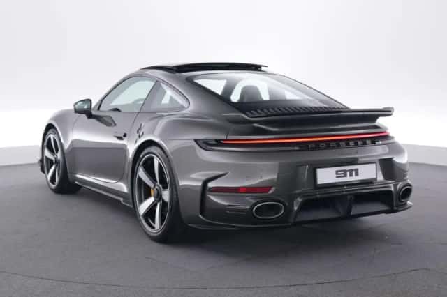Porsche 911 (2026) thumbnail 3