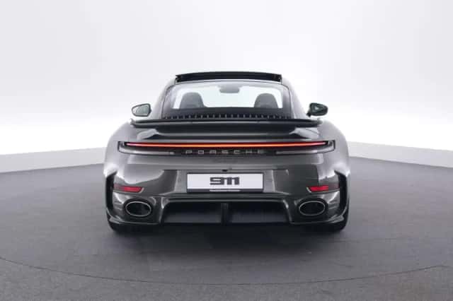 Porsche 911 (2026) thumbnail 4