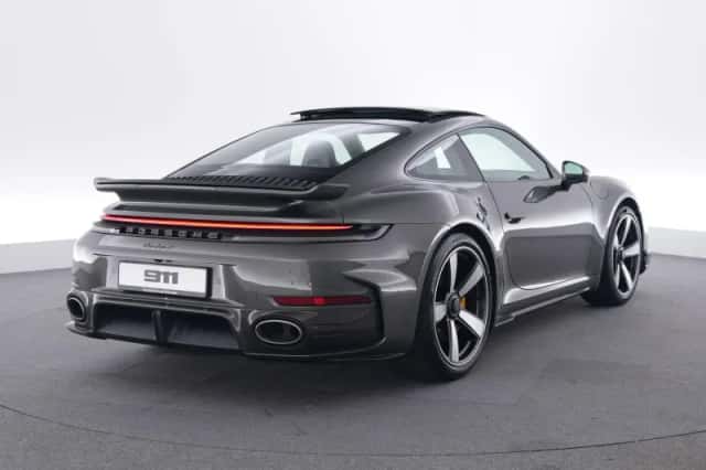 Porsche 911 (2026) thumbnail 5