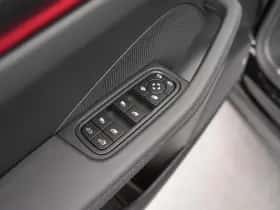 Porsche Macan (2026) thumbnail 15
