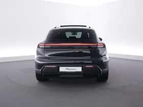 Porsche Macan (2026) thumbnail 4