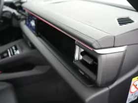 Porsche Macan (2026) thumbnail 37