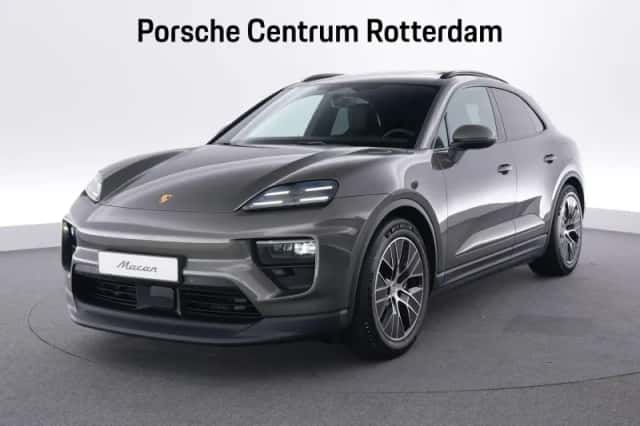 Porsche Macan (2026) thumbnail 1