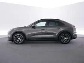 Porsche Macan (2026) thumbnail 2