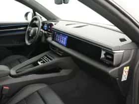 Porsche Macan (2026) thumbnail 30