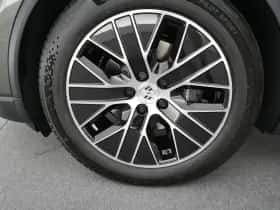 Porsche Macan (2026) thumbnail 35