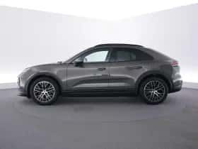 Porsche Macan (2026) thumbnail 2