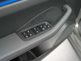 Porsche Macan (2026) thumbnail 15