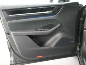 Porsche Macan (2026) thumbnail 17