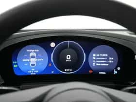 Porsche Macan (2026) thumbnail 23