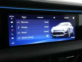 Porsche Macan (2026) thumbnail 25