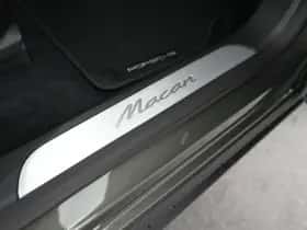 Porsche Macan (2026) thumbnail 33