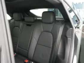 Porsche Macan (2026) thumbnail 30