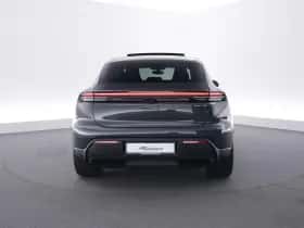 Porsche Macan (2026) thumbnail 4
