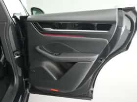 Porsche Macan (2026) thumbnail 37