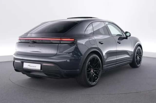 Porsche Macan (2026) thumbnail 5