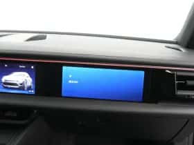 Porsche Macan (2026) thumbnail 43