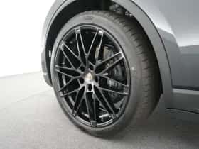 Porsche Macan (2026) thumbnail 50