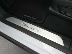Porsche Macan (2024) thumbnail 18