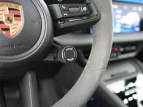 Porsche Macan (2024) thumbnail 25