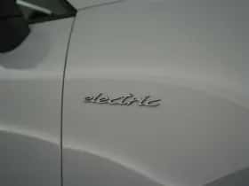 Porsche Macan (2024) thumbnail 38