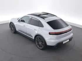 Porsche Macan (2024) thumbnail 10