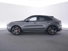 Porsche Cayenne (2024) thumbnail 2