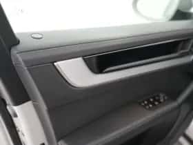 Porsche Cayenne (2024) thumbnail 15