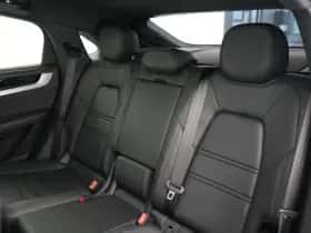 Porsche Cayenne (2024) thumbnail 30