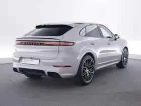 Porsche Cayenne (2024) thumbnail 5