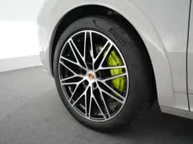 Porsche Cayenne (2024) thumbnail 41